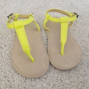 Baby gap neon T-strap sandals